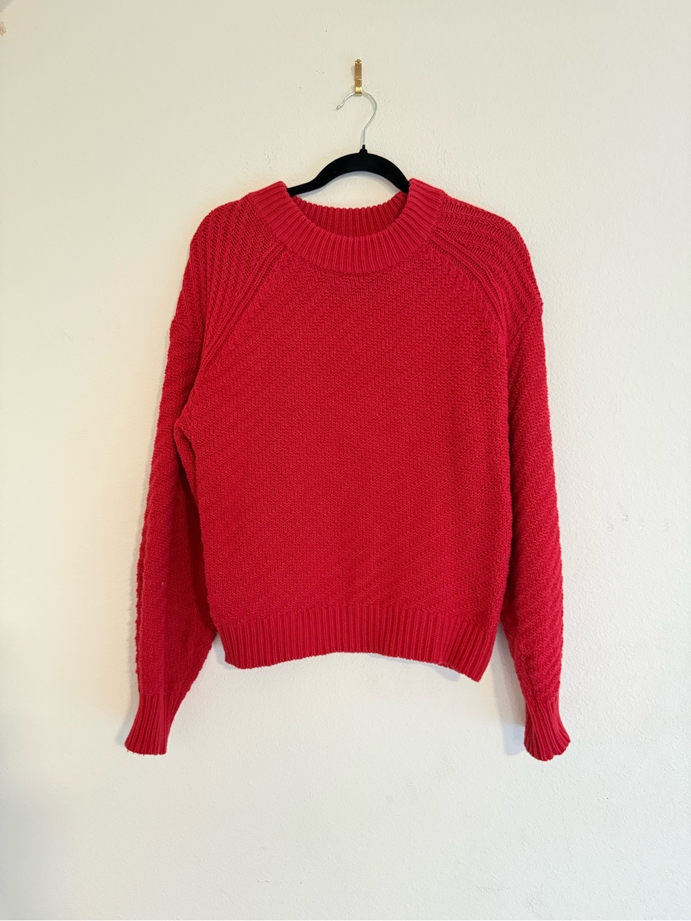Universal Thread Red Textured Crewneck Sweater Size Small